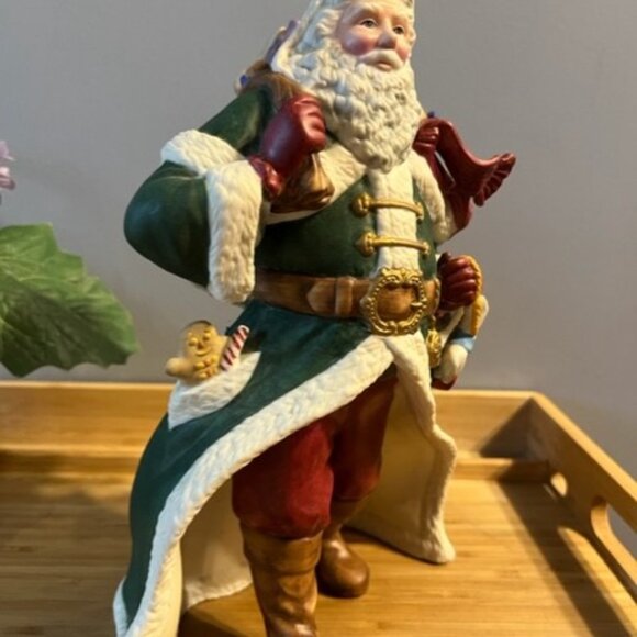 Vintage Lenox Victorian Santa carrying toy bag porcelain figurine retired  1993 - Picture 5 of 5